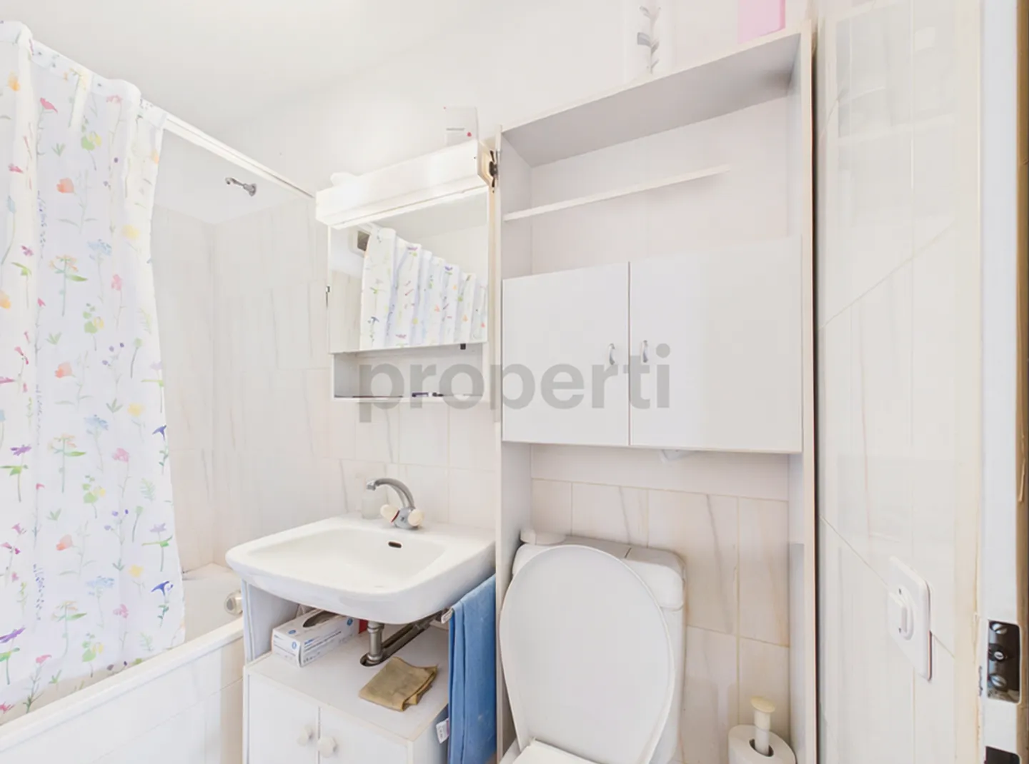 Geräumiges 4.5-Zimmer-Penthouse mit Terrasse und Panoramablick in Vacallo - Foto 9 von 13