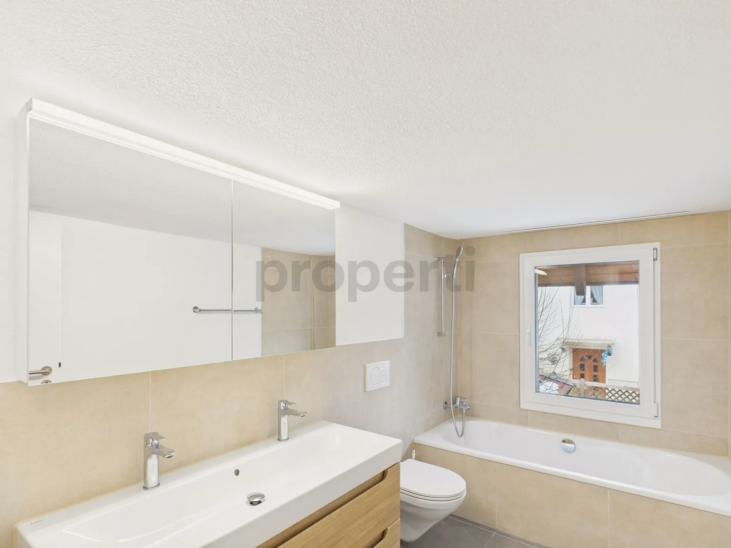 Newly renovated 4.5-room semi-detached house with generous layout, Wohlen - Photo 10 of 13