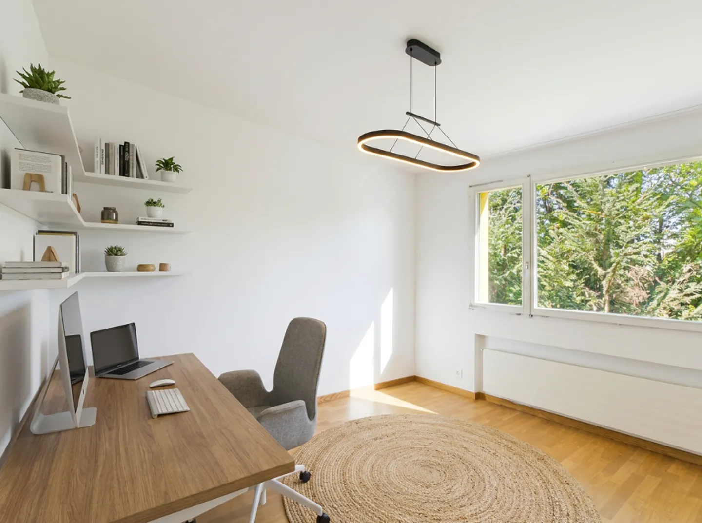 Agencement généreux, deux terrasses attrayantes et design intemporel - Photo 6 sur 11
