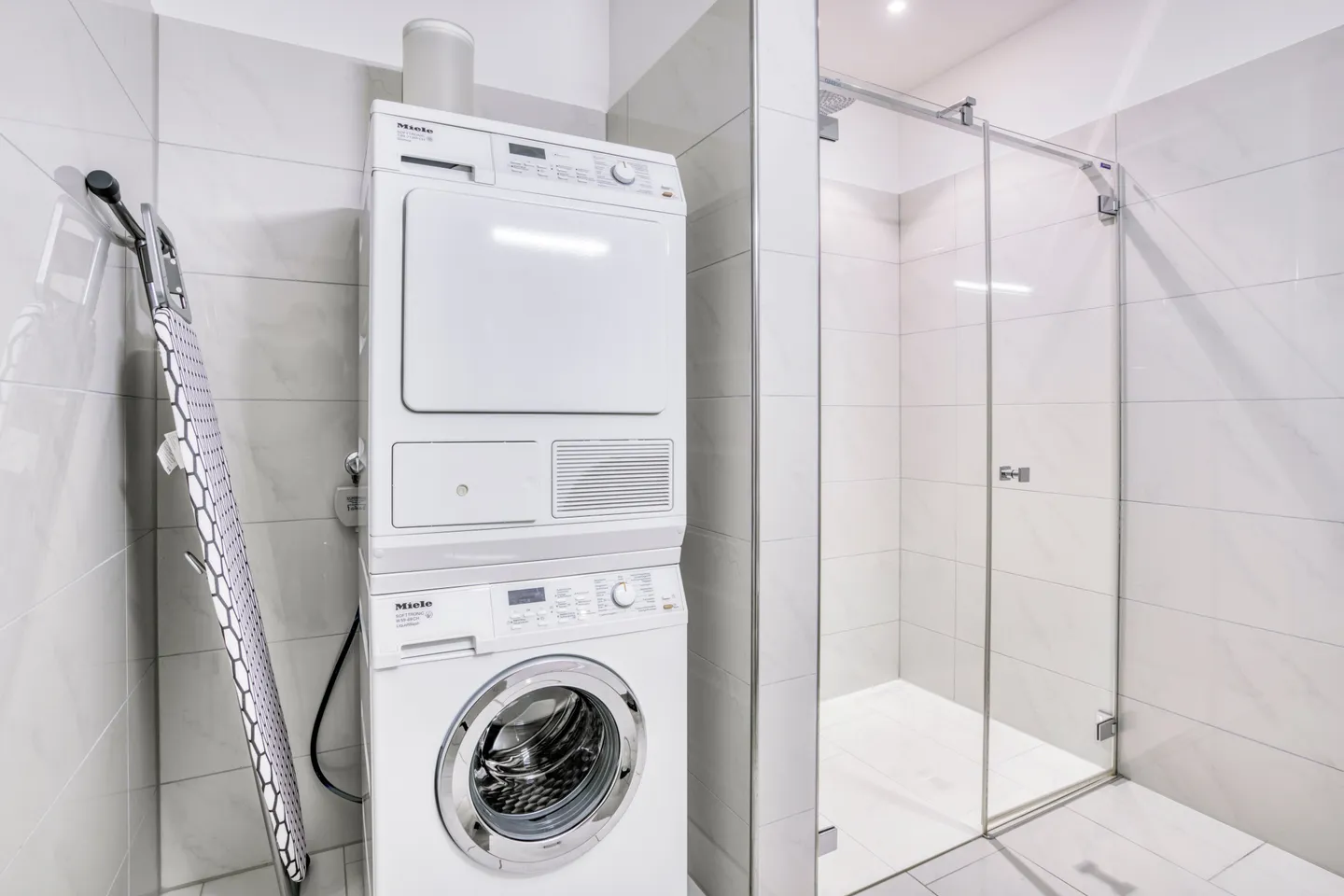 Möblierte Übernahme möglich, Kürzlich renoviert, EV-Ladestation - Foto 11 di 13