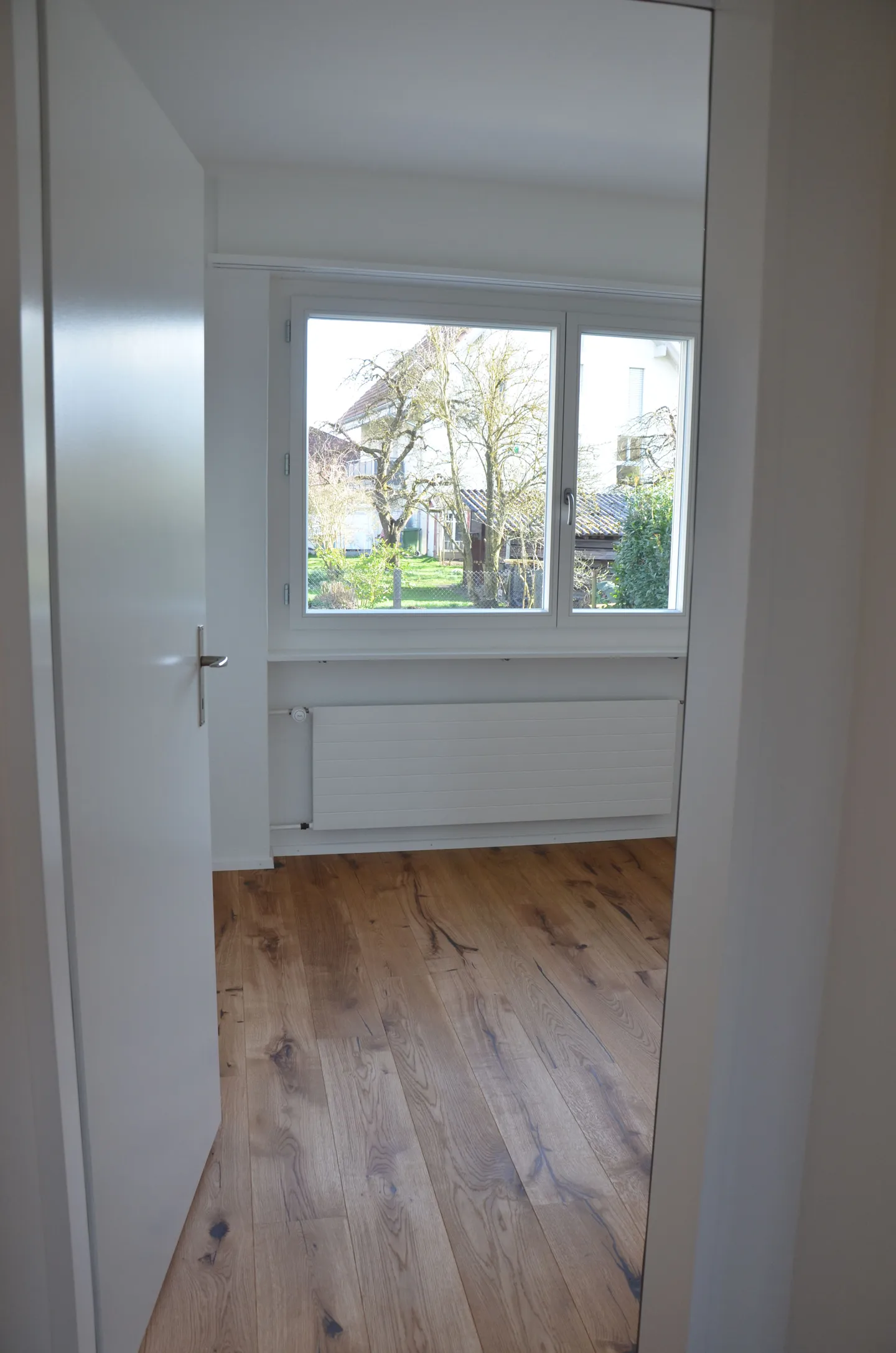 Charmante maison individuelle de 5,5 pièces avec jardin à Herzogenbuchsee, canton de BE - Photo 9 sur 13