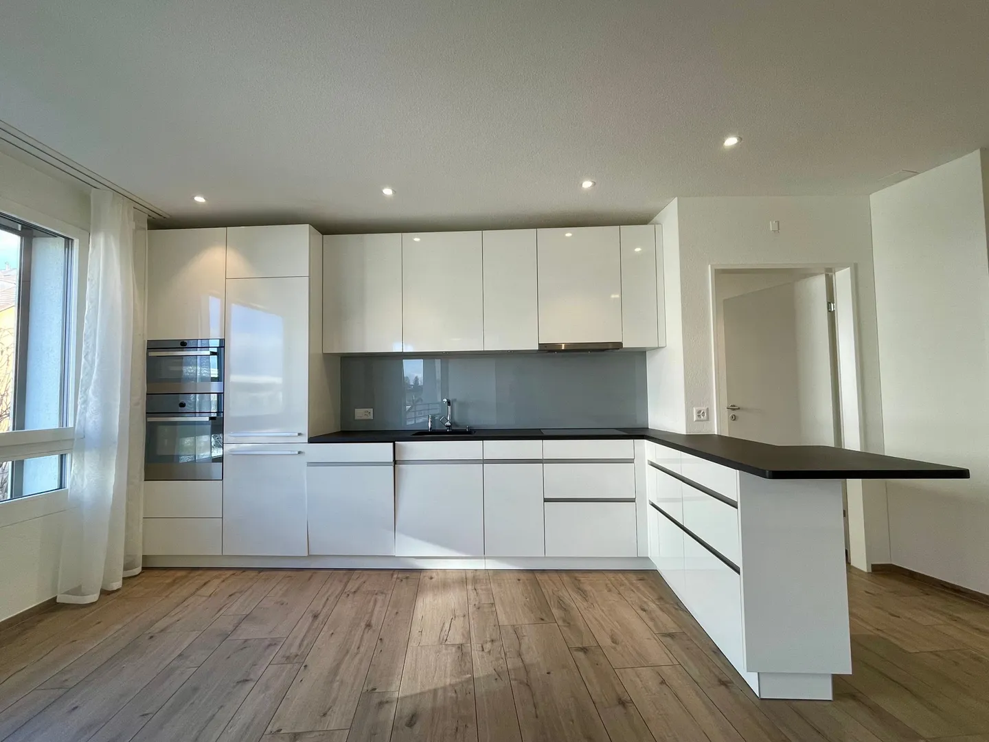 Spacious 3.5-room condominium with loggia in a quiet yet central location in Hägglingen - Photo 5 of 11