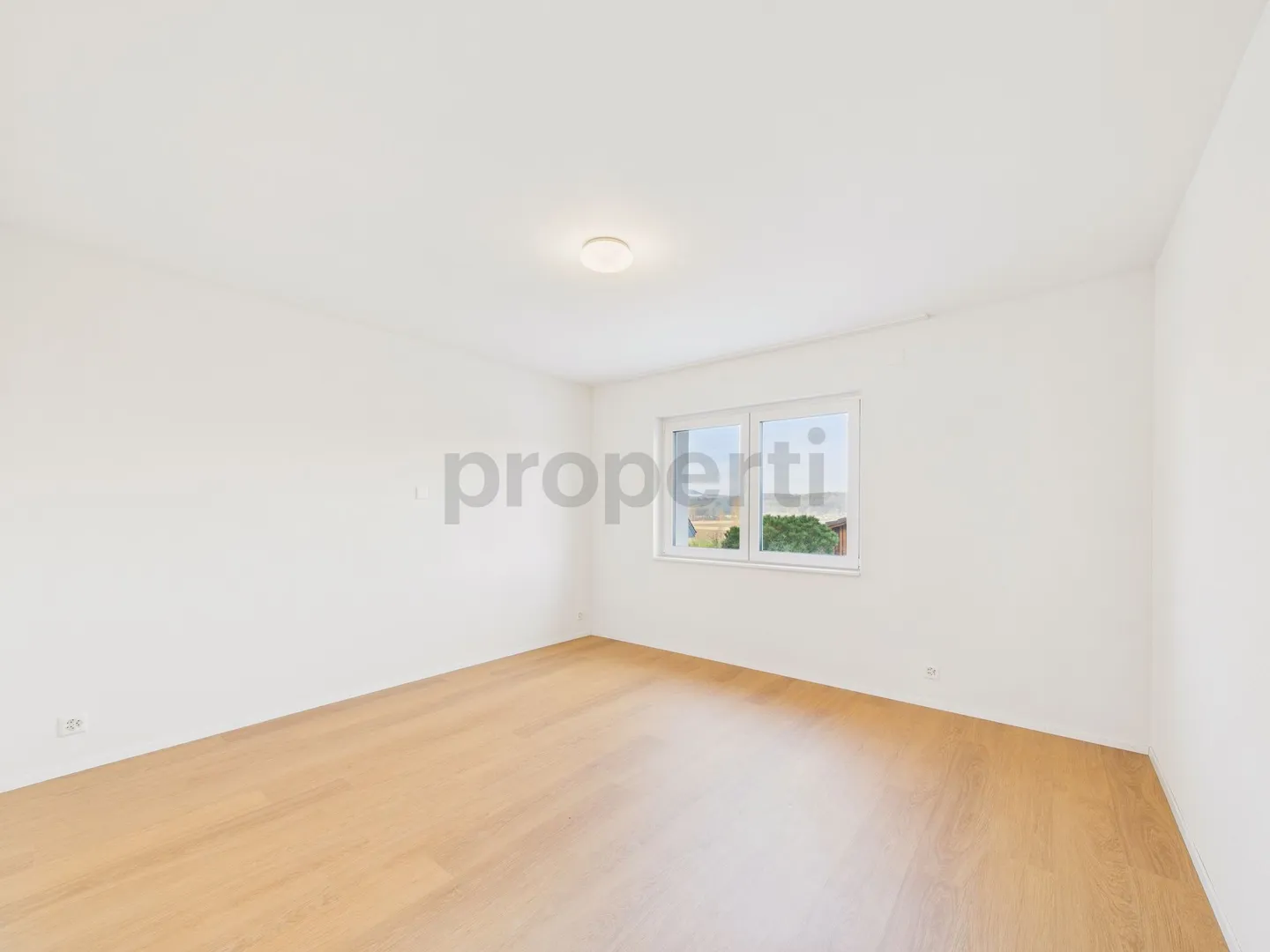 Light-Filled 3-Room Apartment with Terrace in Rietheim - Photo 5 of 12