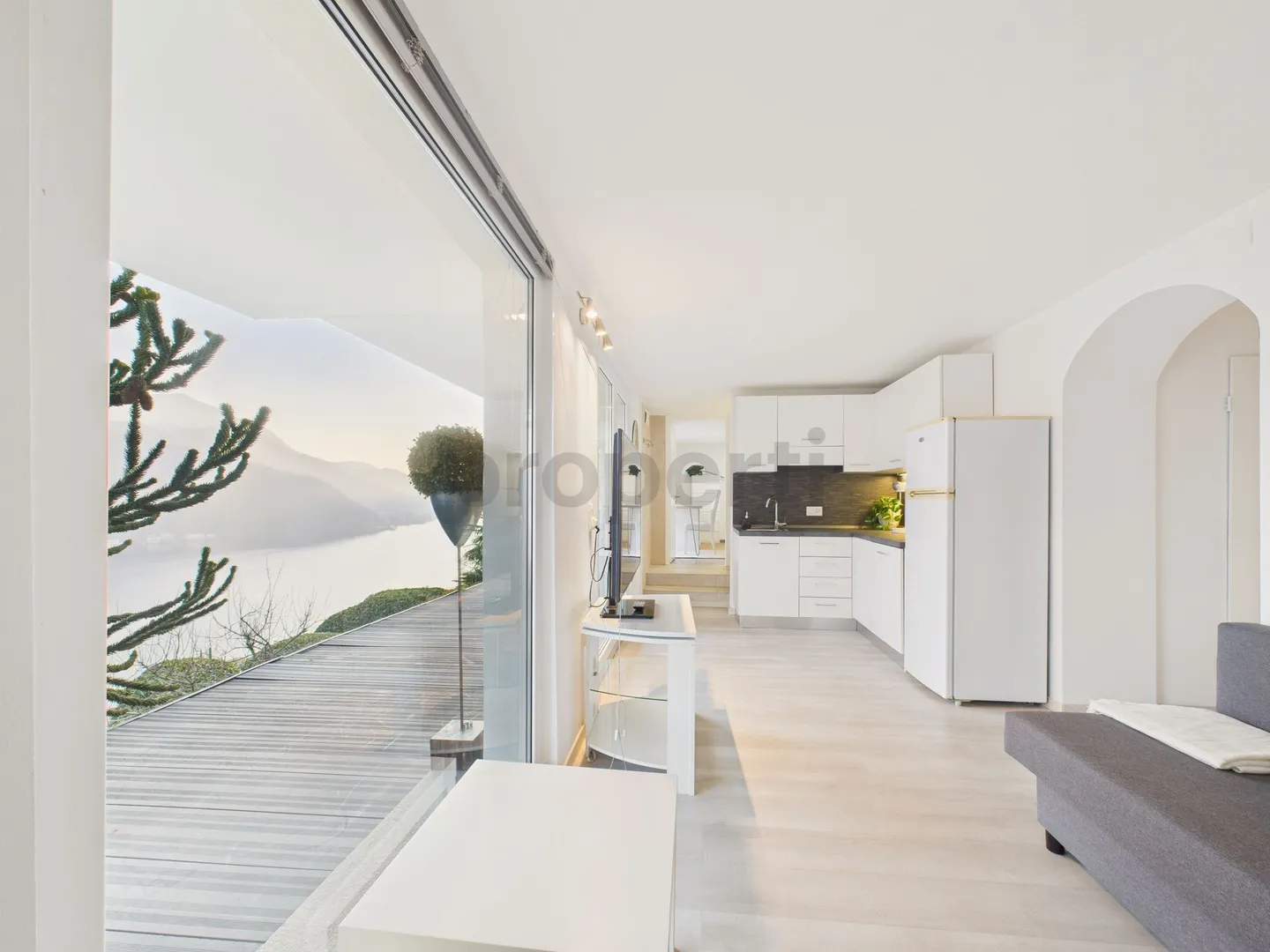 Villa de charme à Morcote avec jardin et vue sur le lac à couper le souffle - Photo 8 sur 13