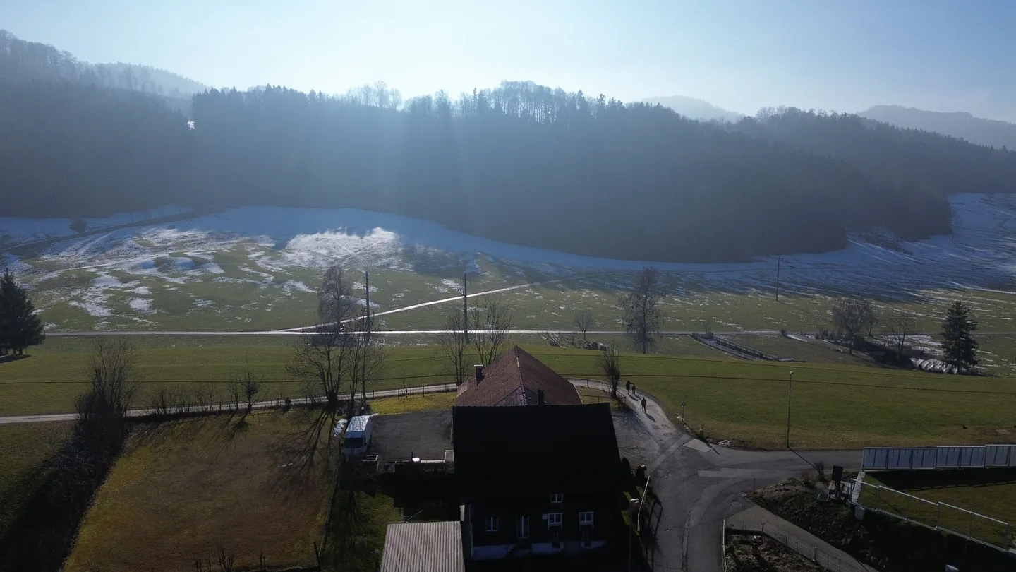 Bright 2.5-Room Apartment with Balcony, Flawil - Photo 9 of 10