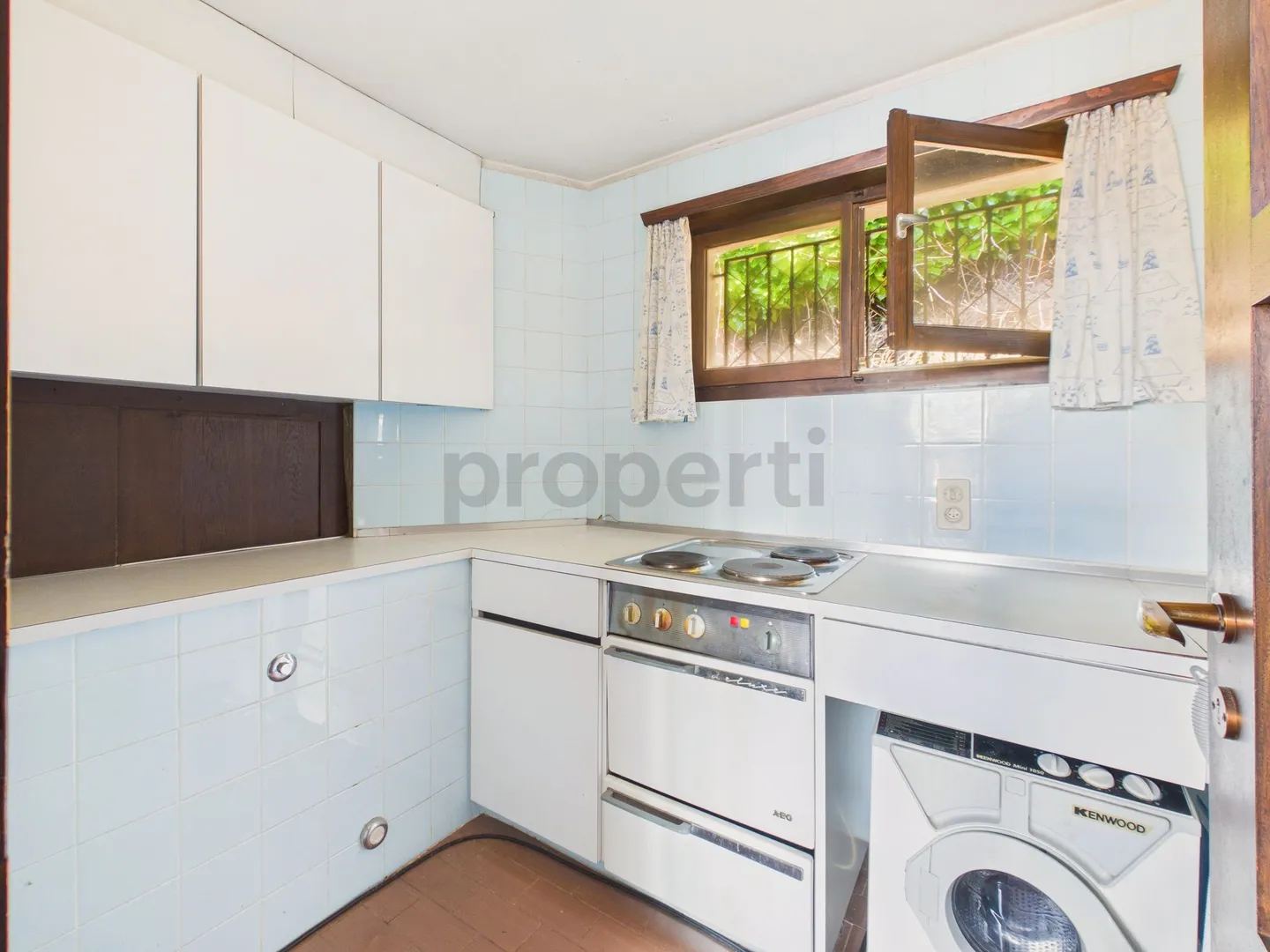 Affascinante casa rustica ad Arogno - Foto 5 di 13