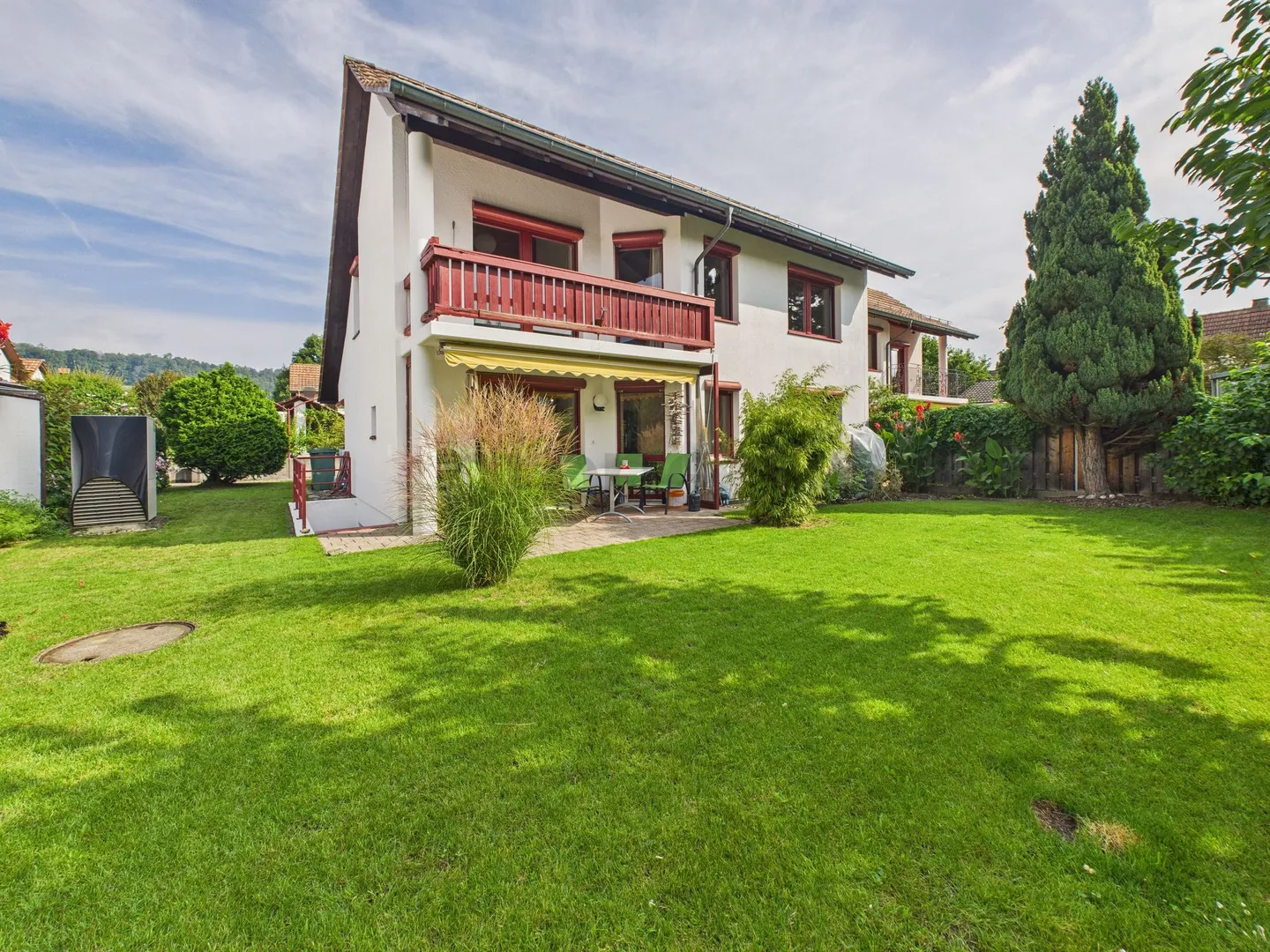 Charmantes Reihenhaus in Rafz - Foto 1 von 11