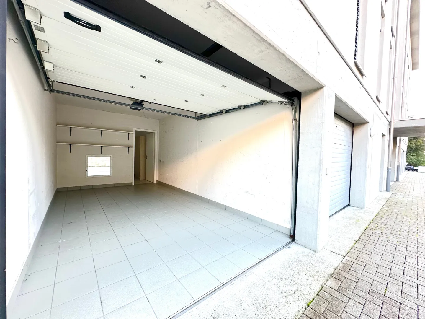 Elegant 4.5-room apartment with modern amenities in Castel San Pietro - Photo 11 of 11