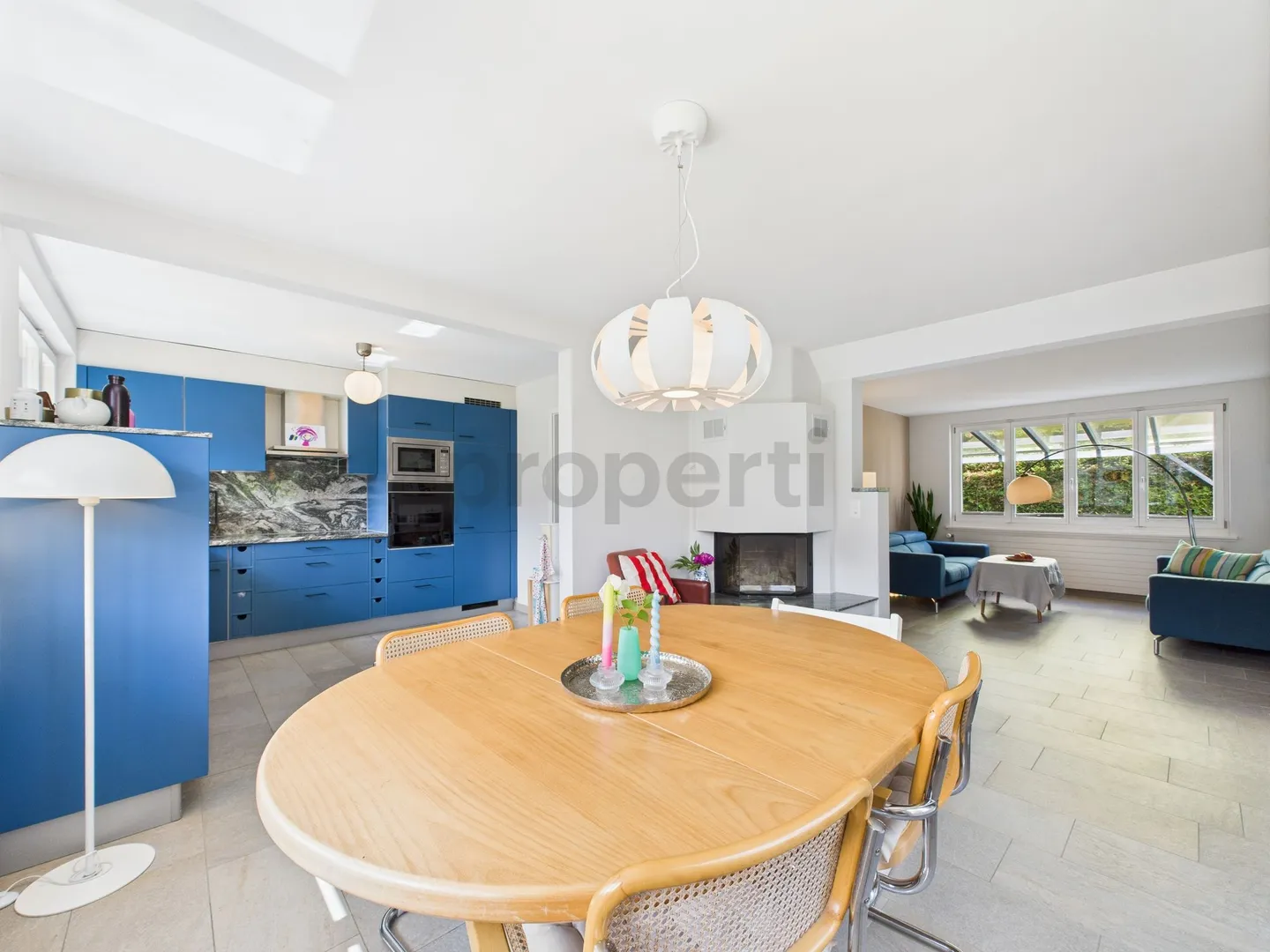 Maison de ville de 5,5 pièces fraîchement rénovée - Photo 5 sur 13