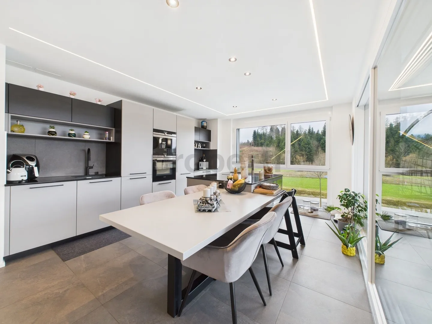 Modern 3.5-room apartment with balcony in La Tour-de-Trême (FR), just steps from Bulle - Photo 4 of 11