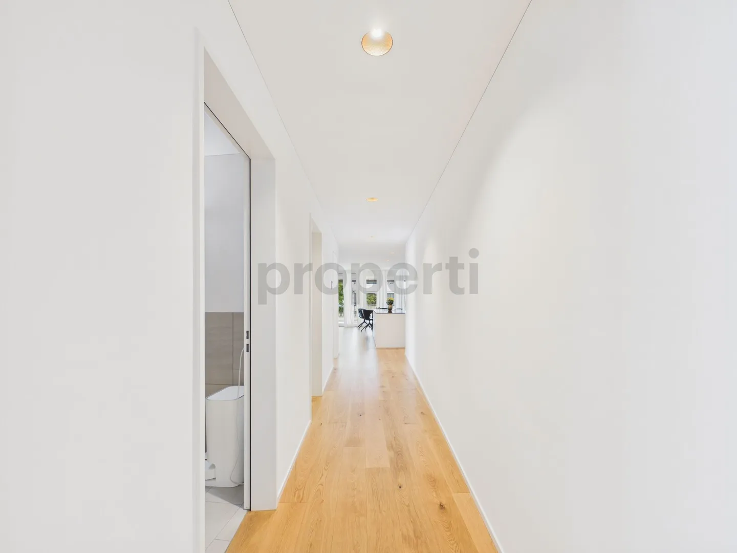 Appartement élégant de 3,5 pièces avec vue sur le lac et grand balcon - Photo 5 sur 12
