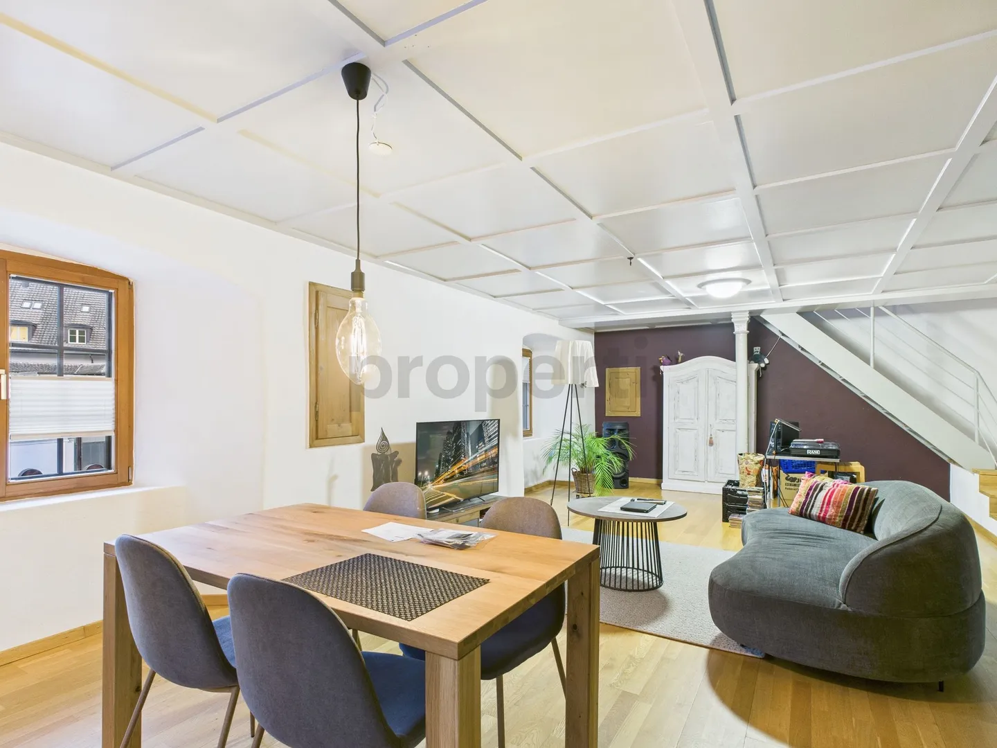 Charming 4.5-room maisonette apartment in the historic Zehntenhaus – Where history meets modern living comfort - Photo 4 of 13