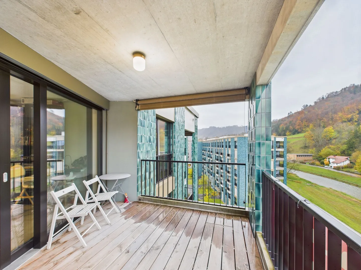 Einzigartige 2.5-Zimmer-Wohnung in Zürich mit Balkon und Garage - Foto 10 von 11