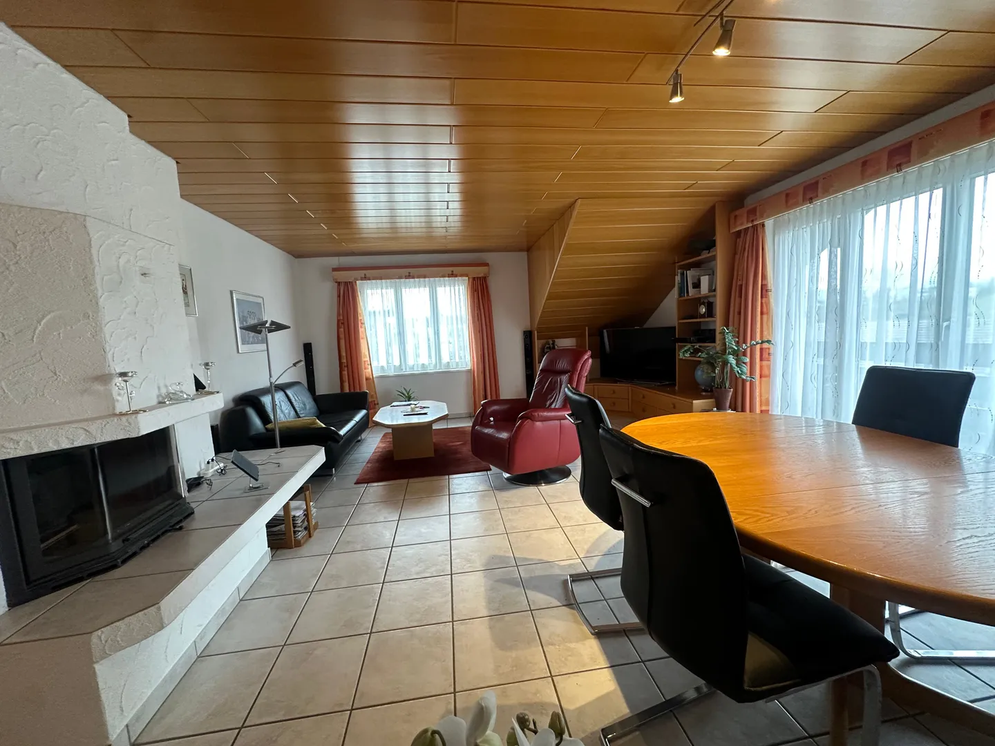 Charmante 4-Zimmer Dachwohnung in Fahrwangen - Foto 1 von 7