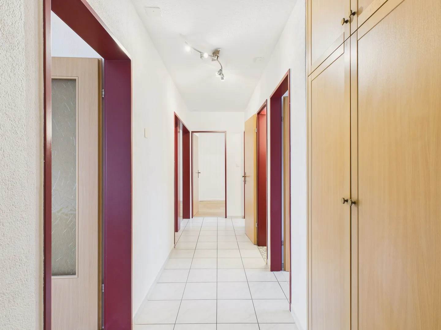 Appartement rénové de 4,5 pièces dans l'idyllique Wila, canton de ZH - Photo 9 sur 11