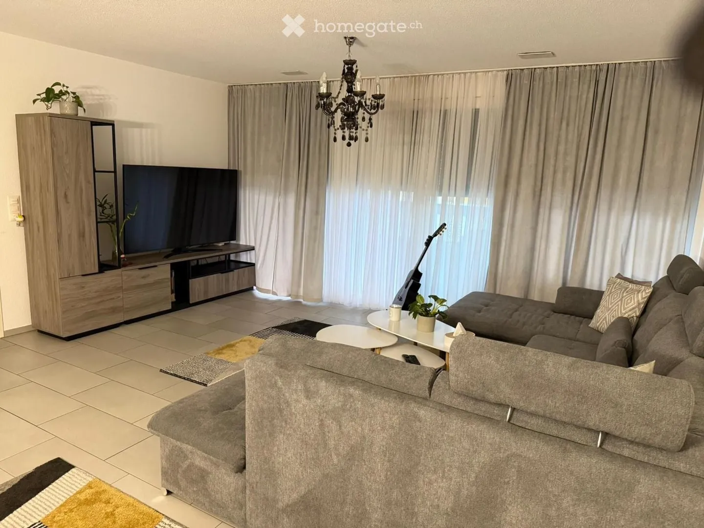 Helle 3.5-Zimmer Wohnung mit Balkon in Volketswil - Foto 2 von 13