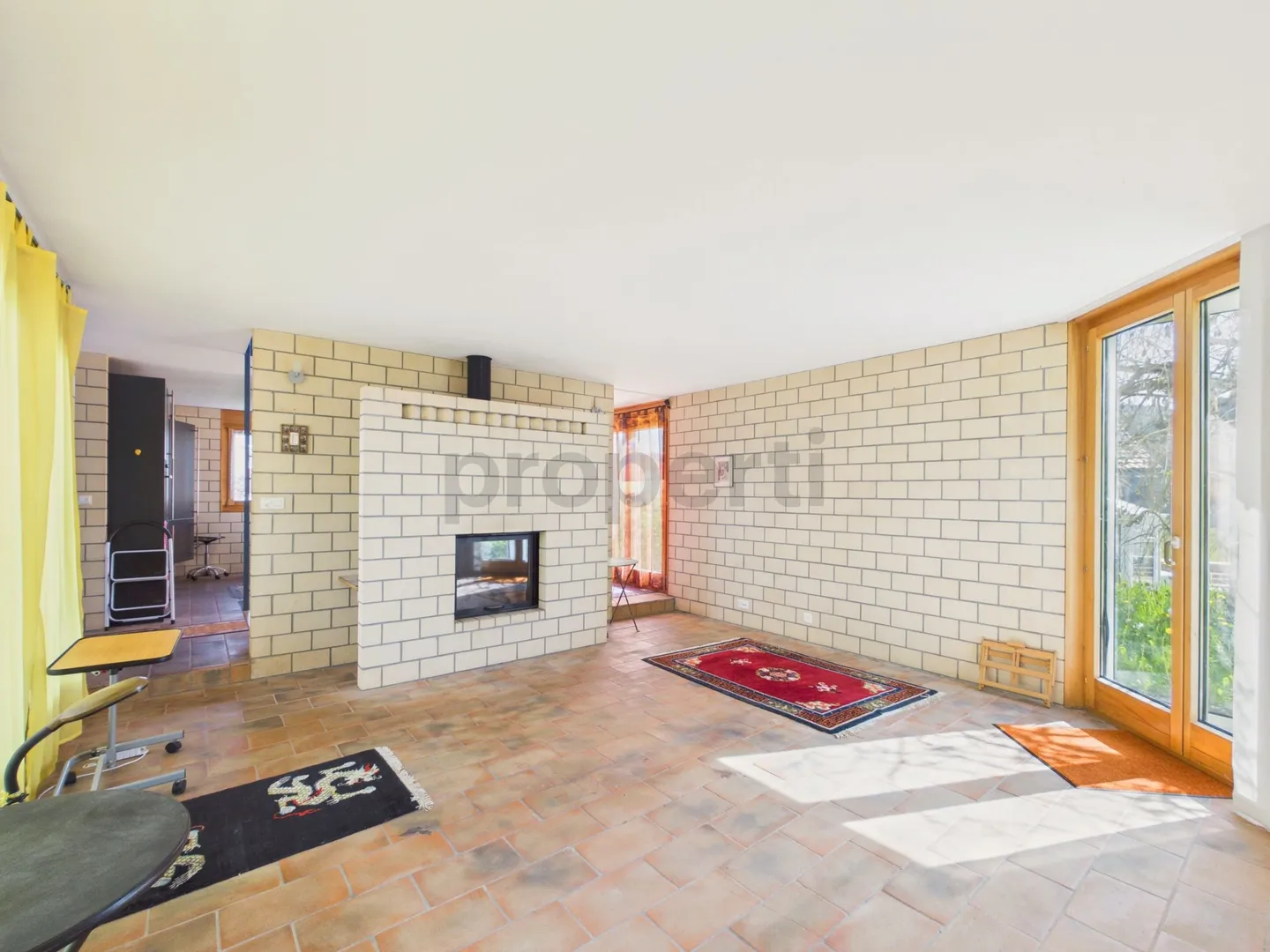 Spacieuse maison individuelle de 6 pièces, vue dégagée - Photo 2 sur 13