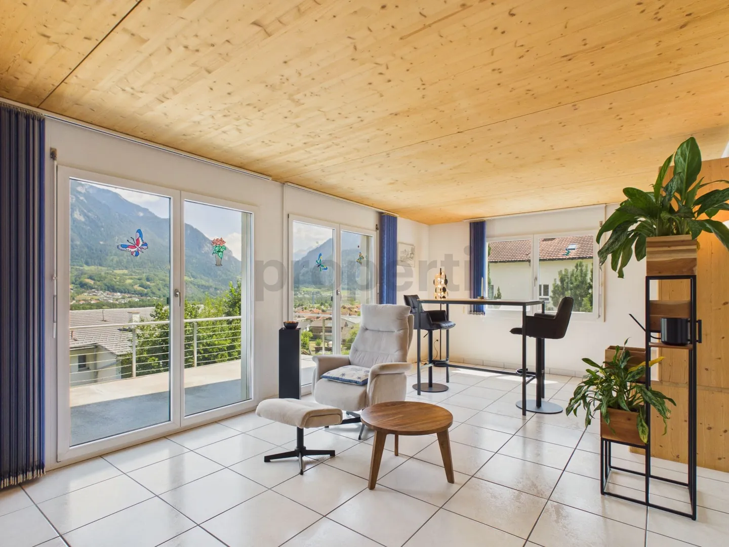 Votre nouveau chez-vous avec terrasse, jardin, balcon et vue magnifique - Photo 2 sur 13