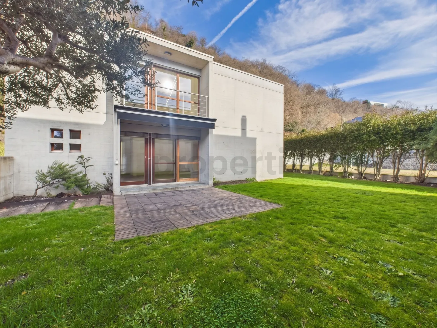 Stupenda Villa con Piscina a Brione - Foto 1 di 12