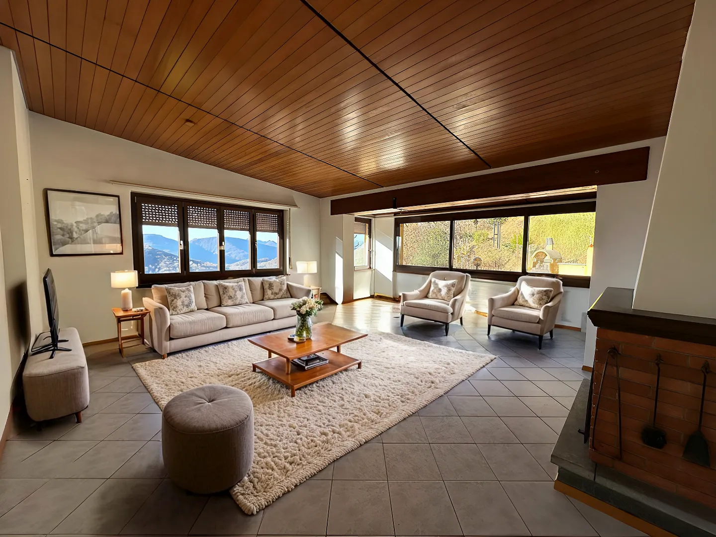 Modern single-family villa with 6.5 rooms in an idyllic location in Aranno, Canton Ticino - Photo 4 of 8