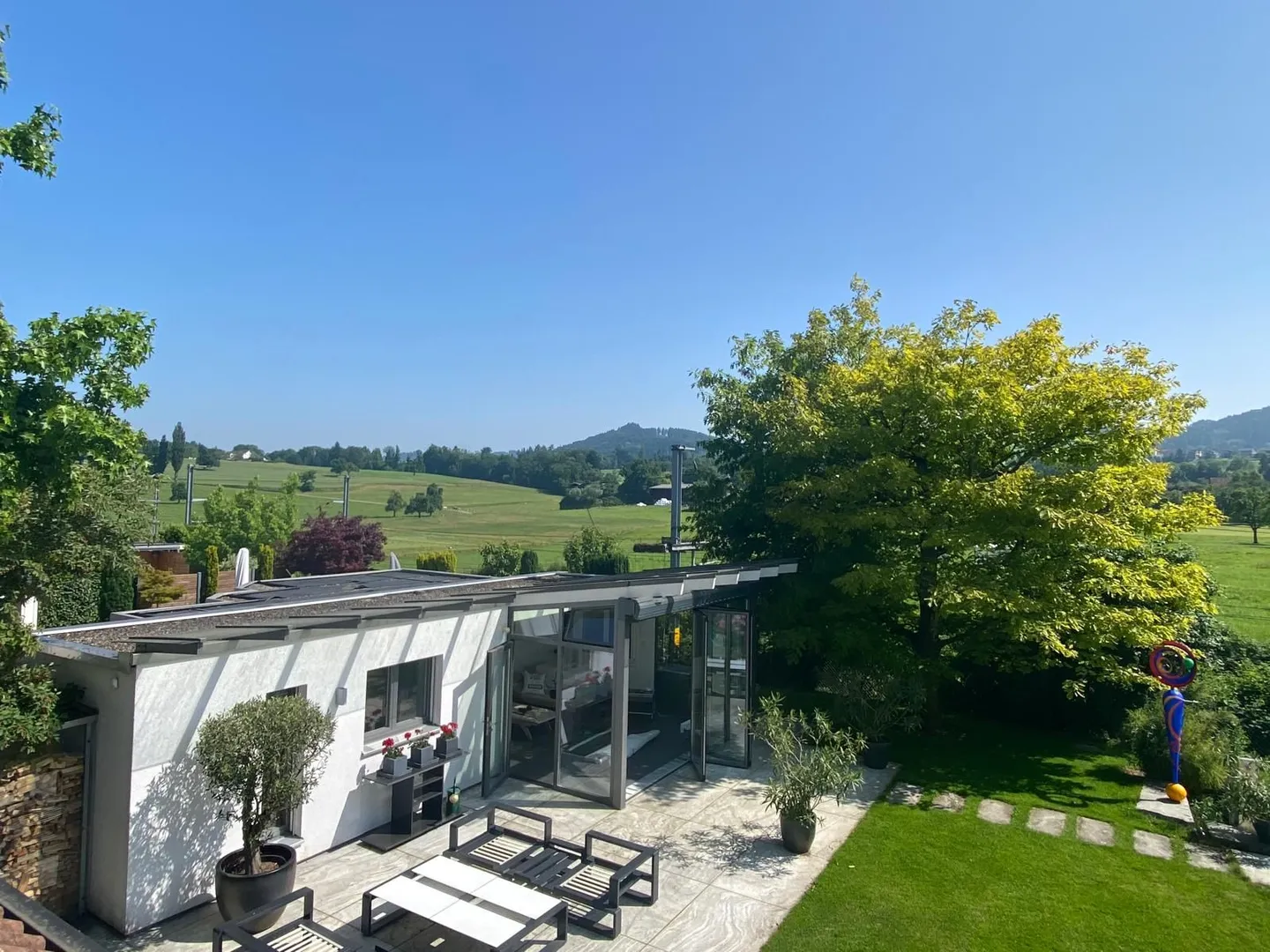 Design, confort et art réunis - Maison de rêve exclusive avec paradis de piscine - Photo 7 sur 13