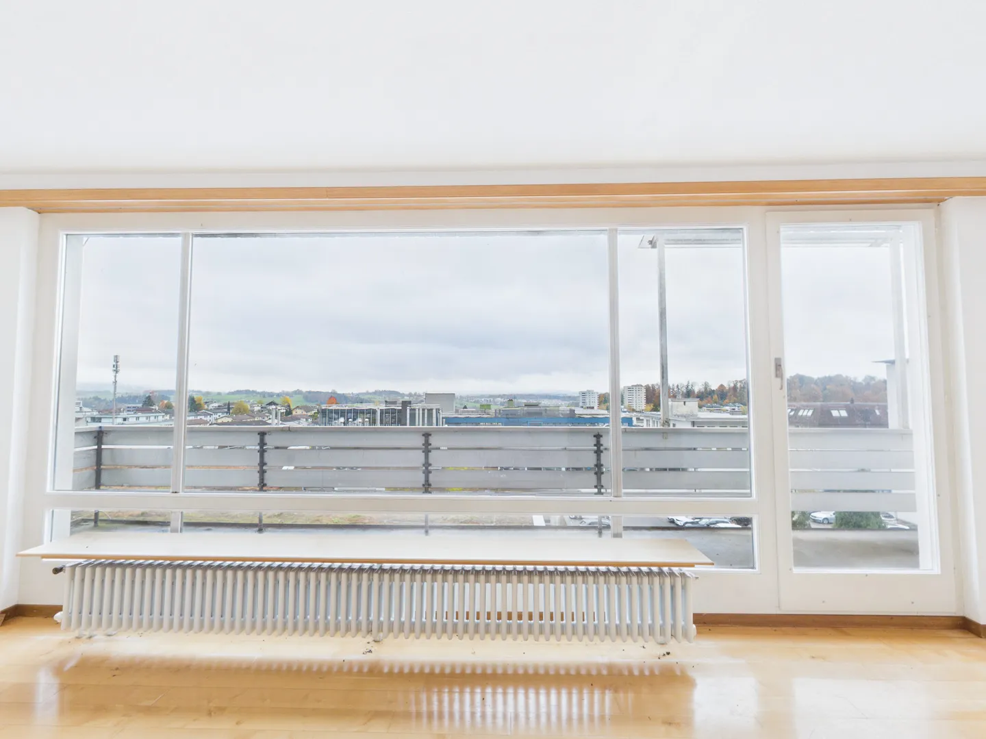 Helle 4.5-Zimmer-Attikawohnung mit schöner Weitsicht  Bezugsbereit ab März 2026 - Foto 1 von 6