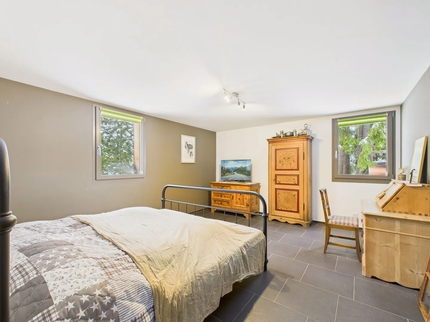 Spacious Single-Family Home in a Quiet Location in Bergün Filisur - Photo 10 of 13