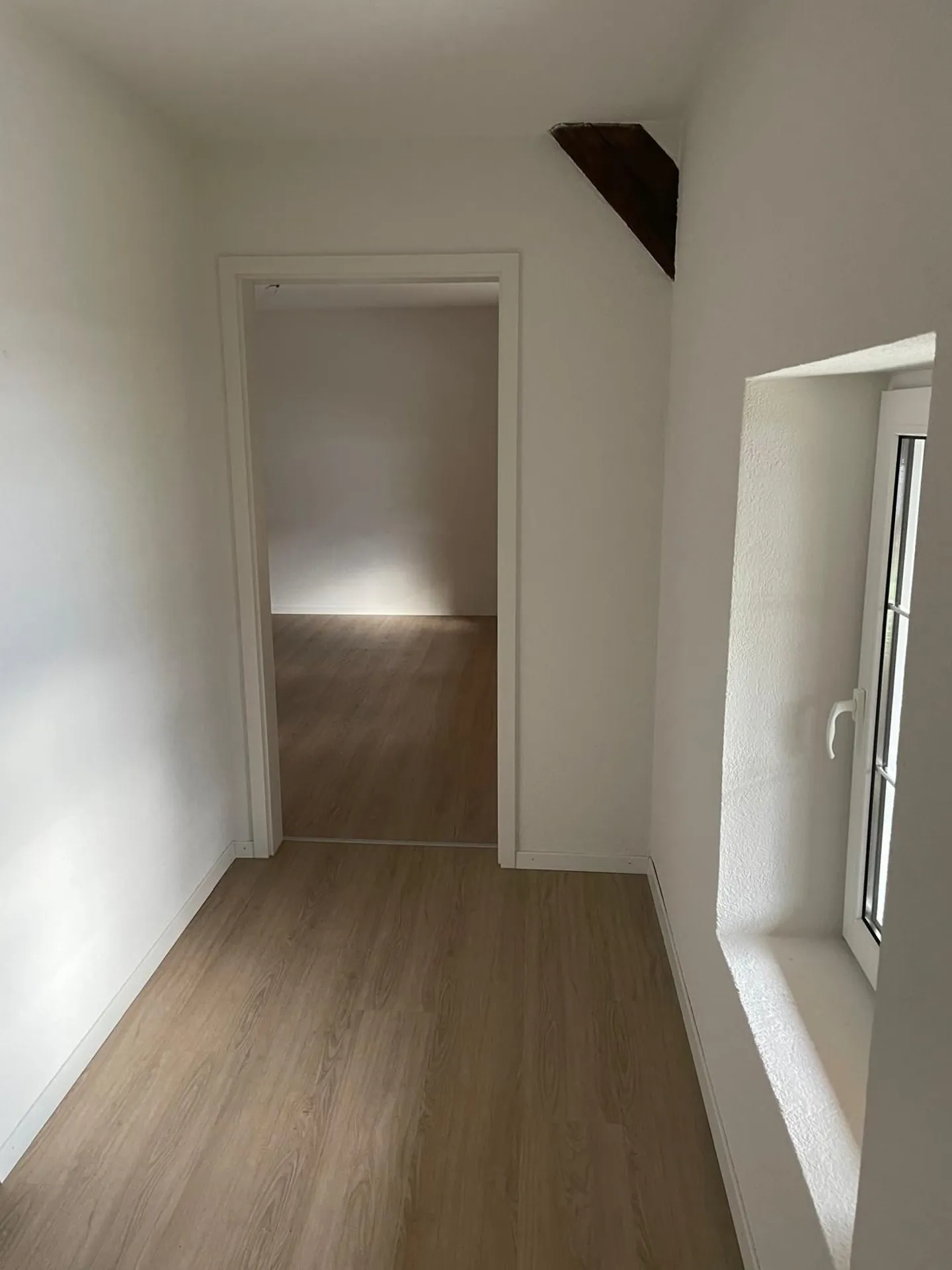 Stylish 5.5-room apartment with balcony, Bolligen - Photo 5 of 13