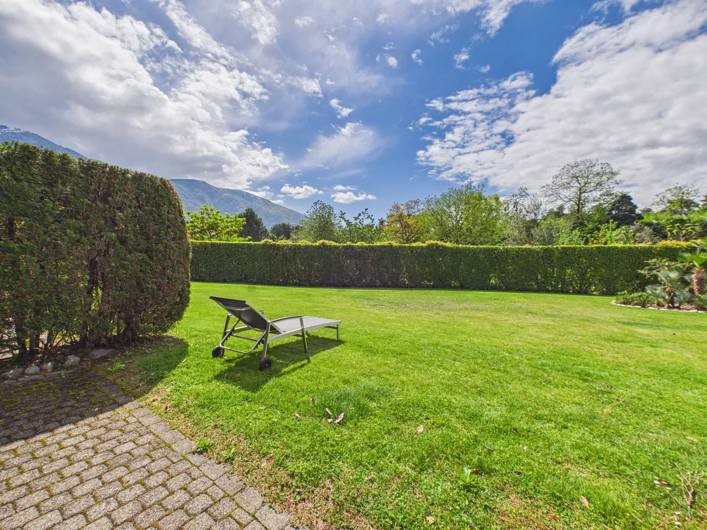 Luxury Apartment Near Golf Club - Photo 11 of 13