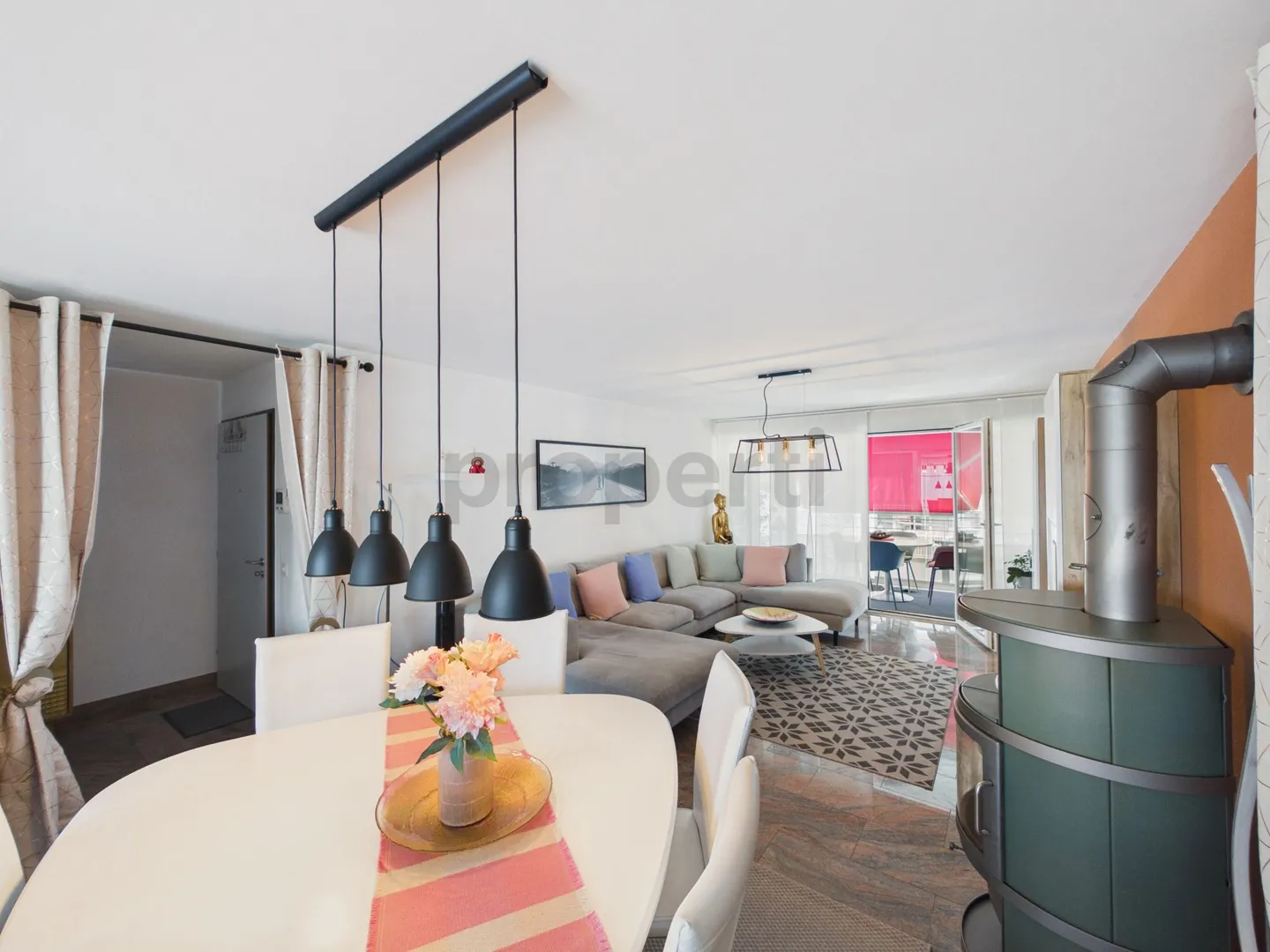 Modern elegance and comfort in the heart of a peaceful setting - Photo 5 of 11