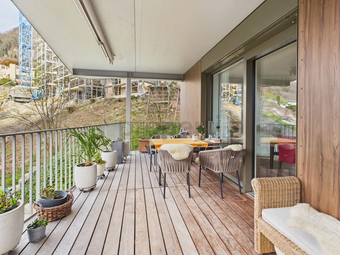 Wohnen mit Aussicht: Moderne 4.5-Zimmer-Oase über dem Vierwaldstättersee - Foto 11 von 13