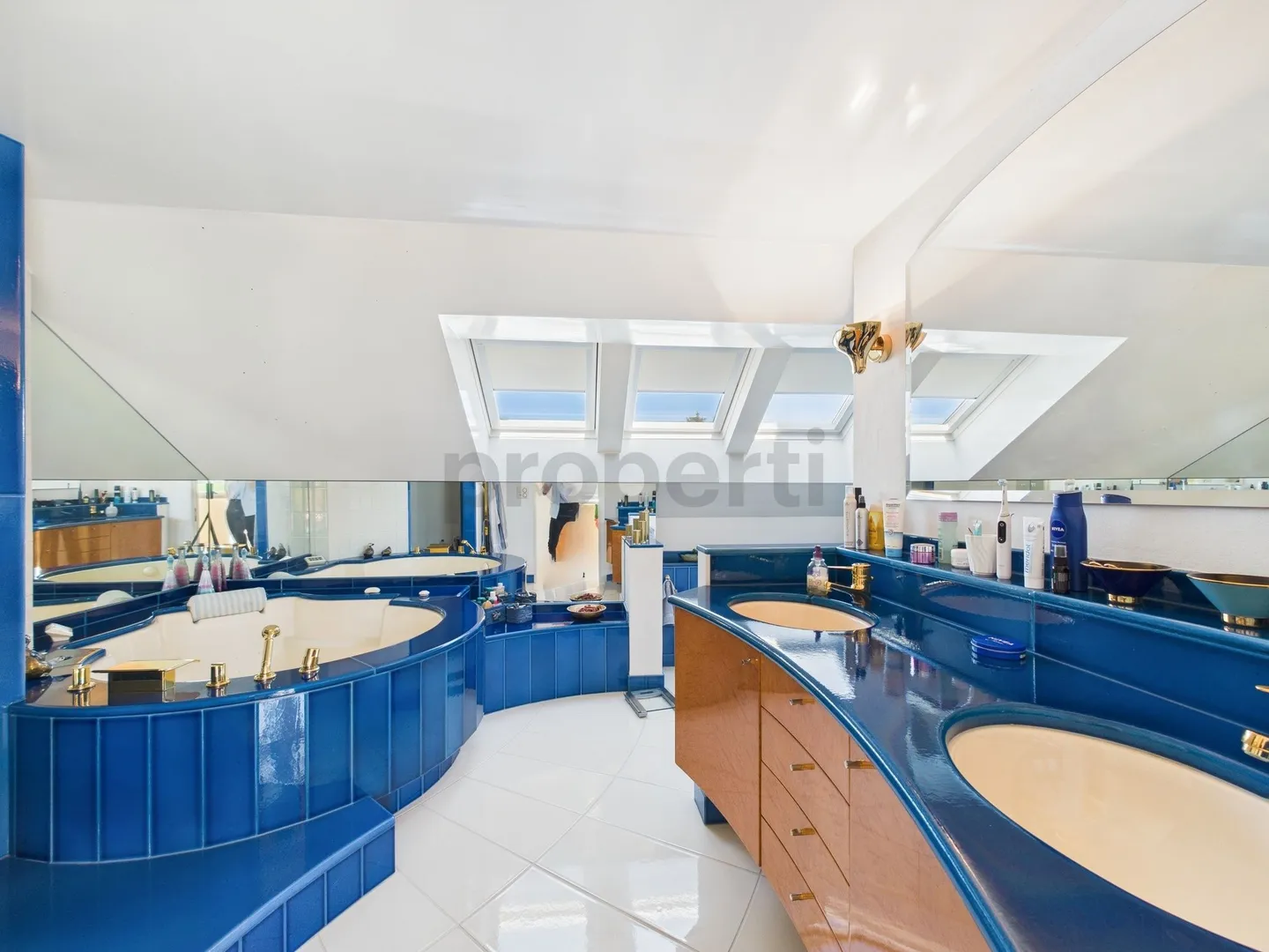 Design, confort et art réunis - Maison de rêve exclusive avec paradis de piscine - Photo 6 sur 13