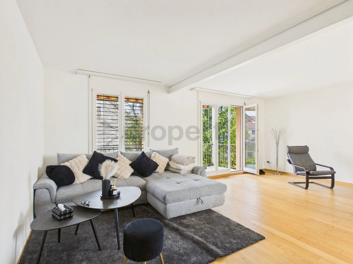 Bright 3.5-room apartment with balcony - Photo 1 of 12