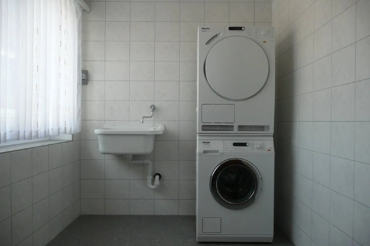 Modern 4.5-Zimmer-Apartment mit Balkon, Mosnang - Photo 9 of 10