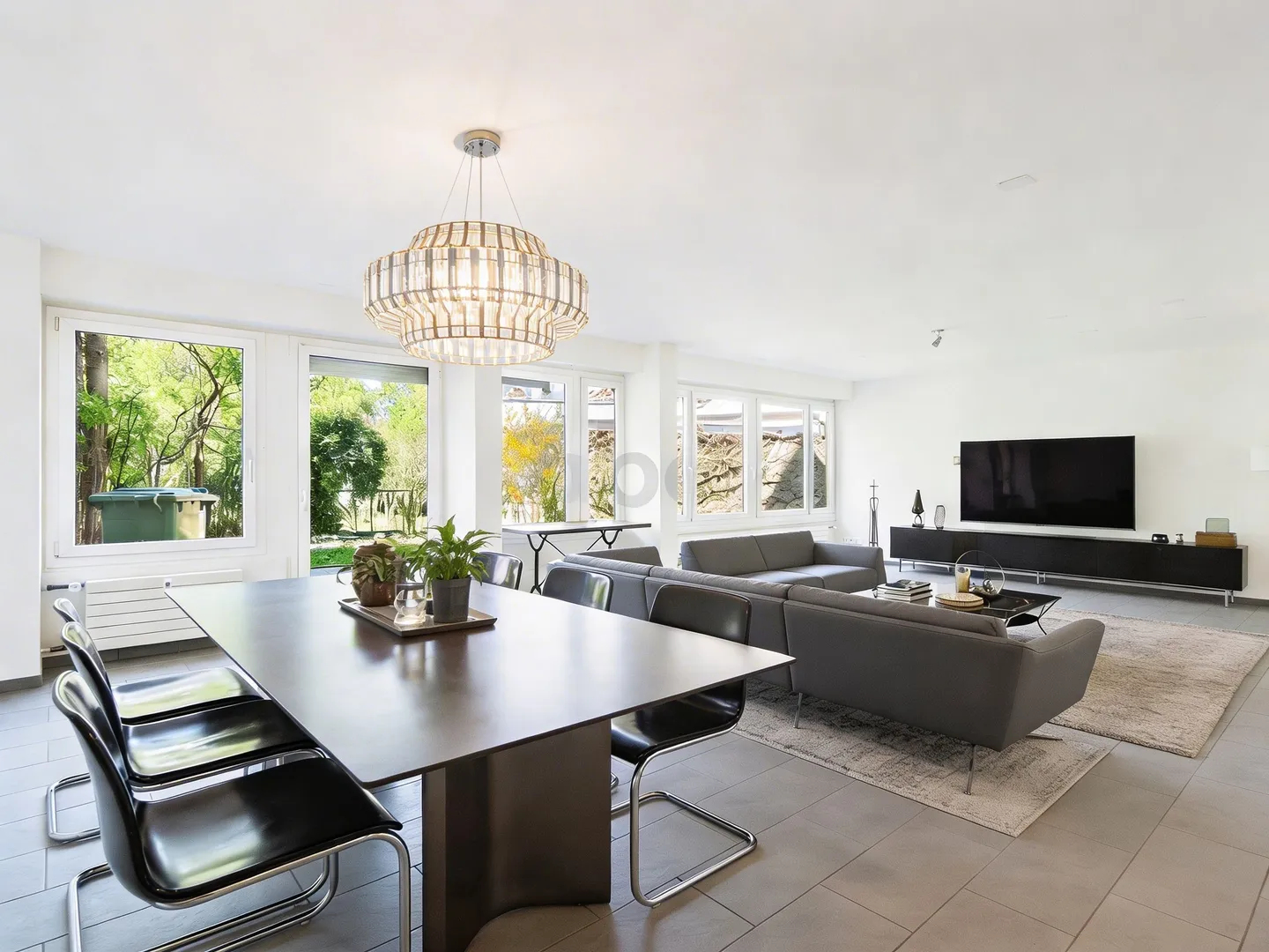 Appartement de jardin moderne de 4,5 pièces en emplacement central, Bâle - Photo 2 sur 10