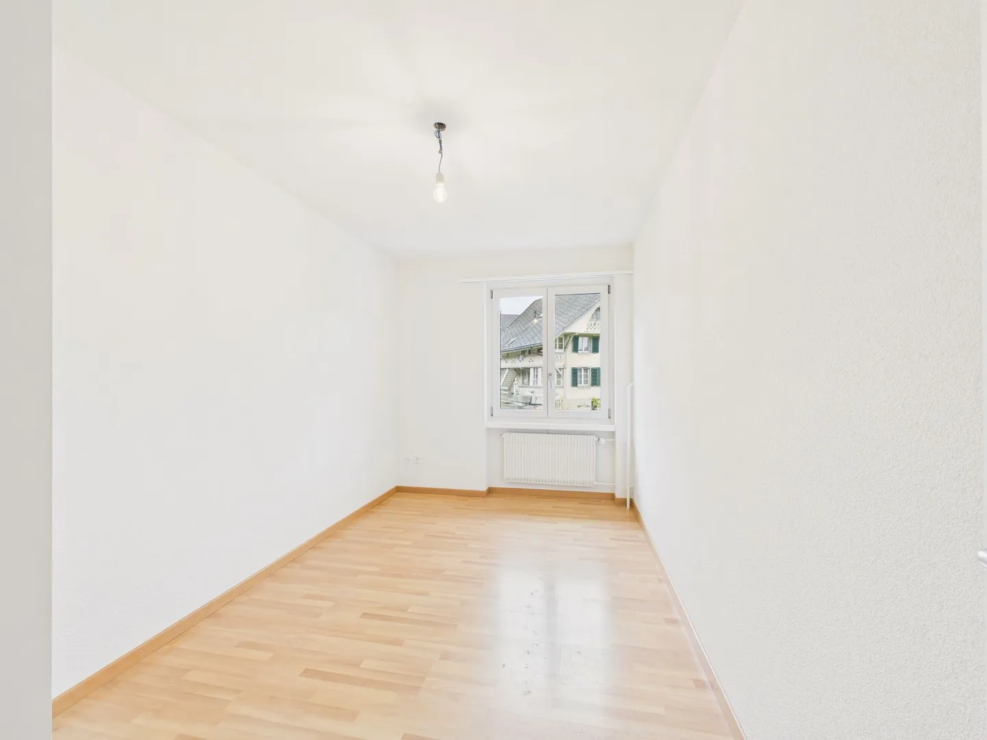 Charmante 3.5 Zimmer Wohnung mit sonnigen Wintergarten - Foto 6 von 8