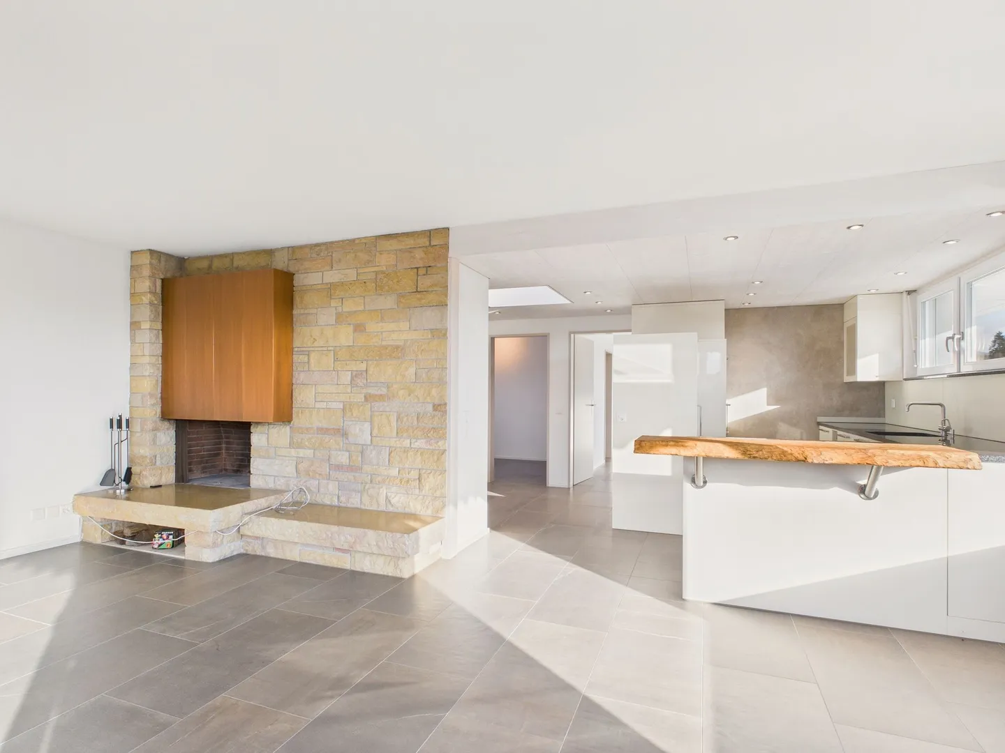 Appartement penthouse de 3,5 pièces de rêve avec grande terrasse à Rütihof, AG - Photo 2 sur 13