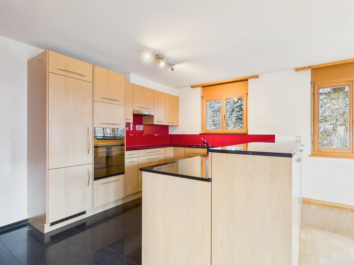 Appartement lumineux temporaire de 4,5 pièces avec balcon à Escholzmatt-Marbach - Photo 4 sur 13