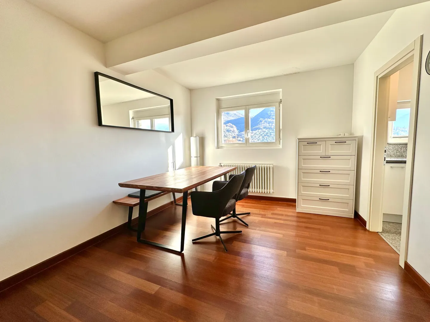 Villa Soleggiata con Vista Mozzafiato - Foto 7 di 13