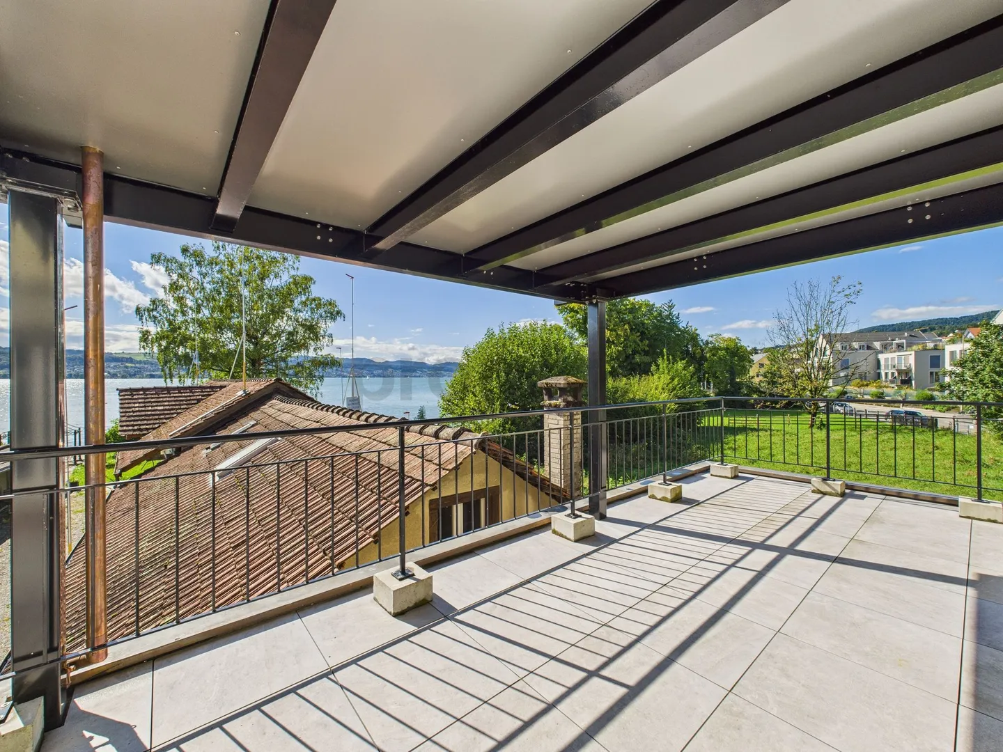 Historical Apartment with Great Lake View in Männedorf - Photo 11 of 12