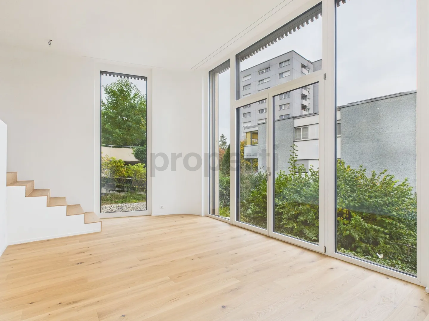 Exquisite 5-Zimmer-Wohnung in der begehrten Region Zürich - Foto 1 von 13