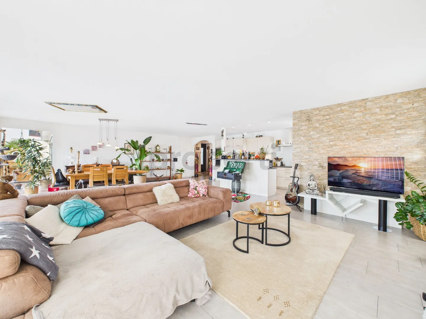 Modern 5.5 Room Terrace Apartment - Photo 1 of 13