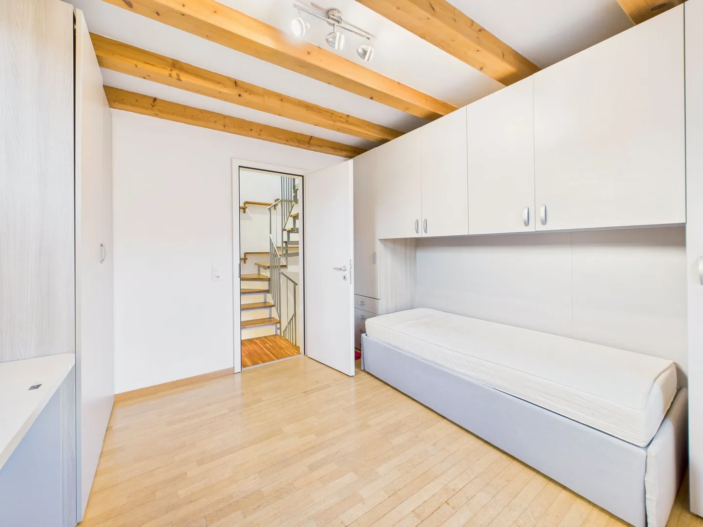 Stunning house in Melide with 4.5 rooms - Photo 6 of 13