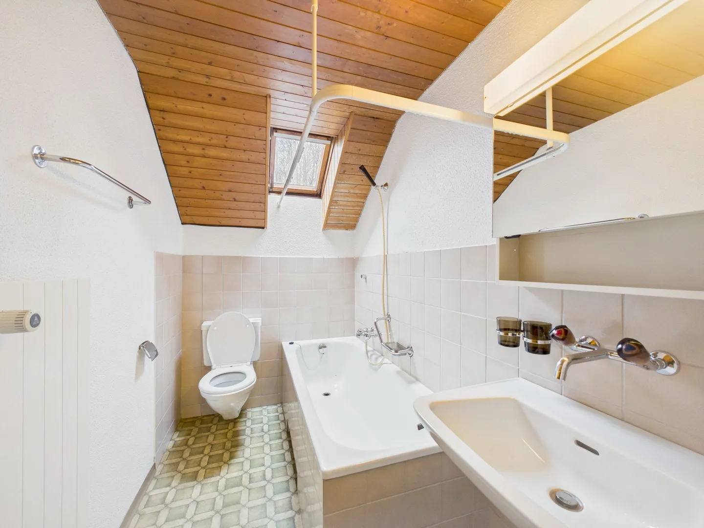 Lichtdurchflutete 3.5-Zimmer Maisonette-Dachwohnung in Rorschach - Photo 8 of 9