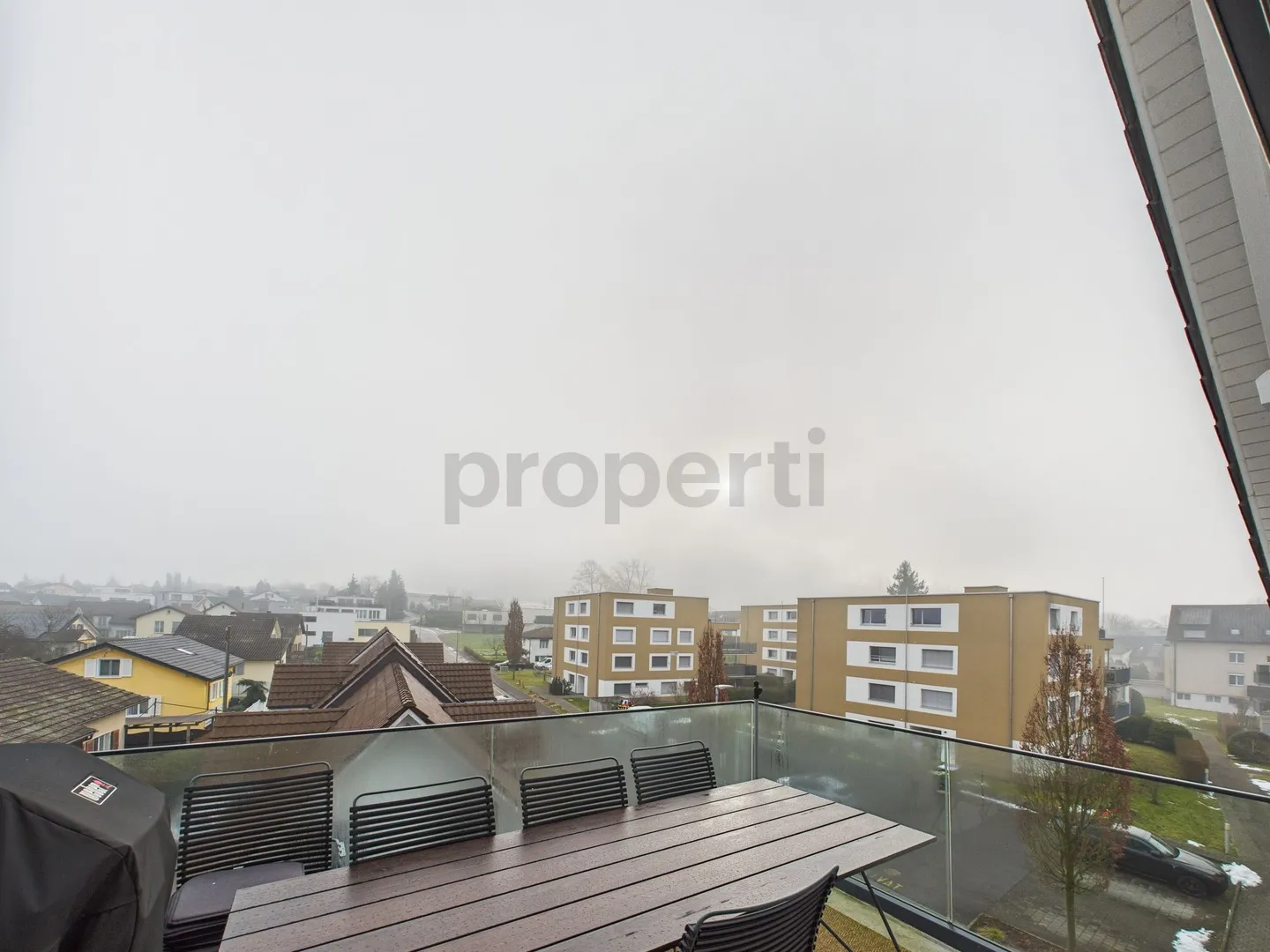 Modernes Apartment mit Balkon - Foto 9 von 11