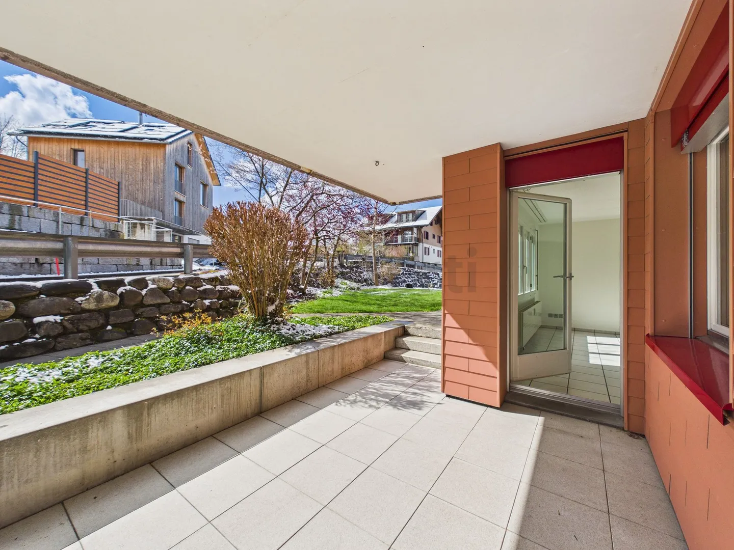 Spacious 4.5-Room Apartment - Photo 6 of 12