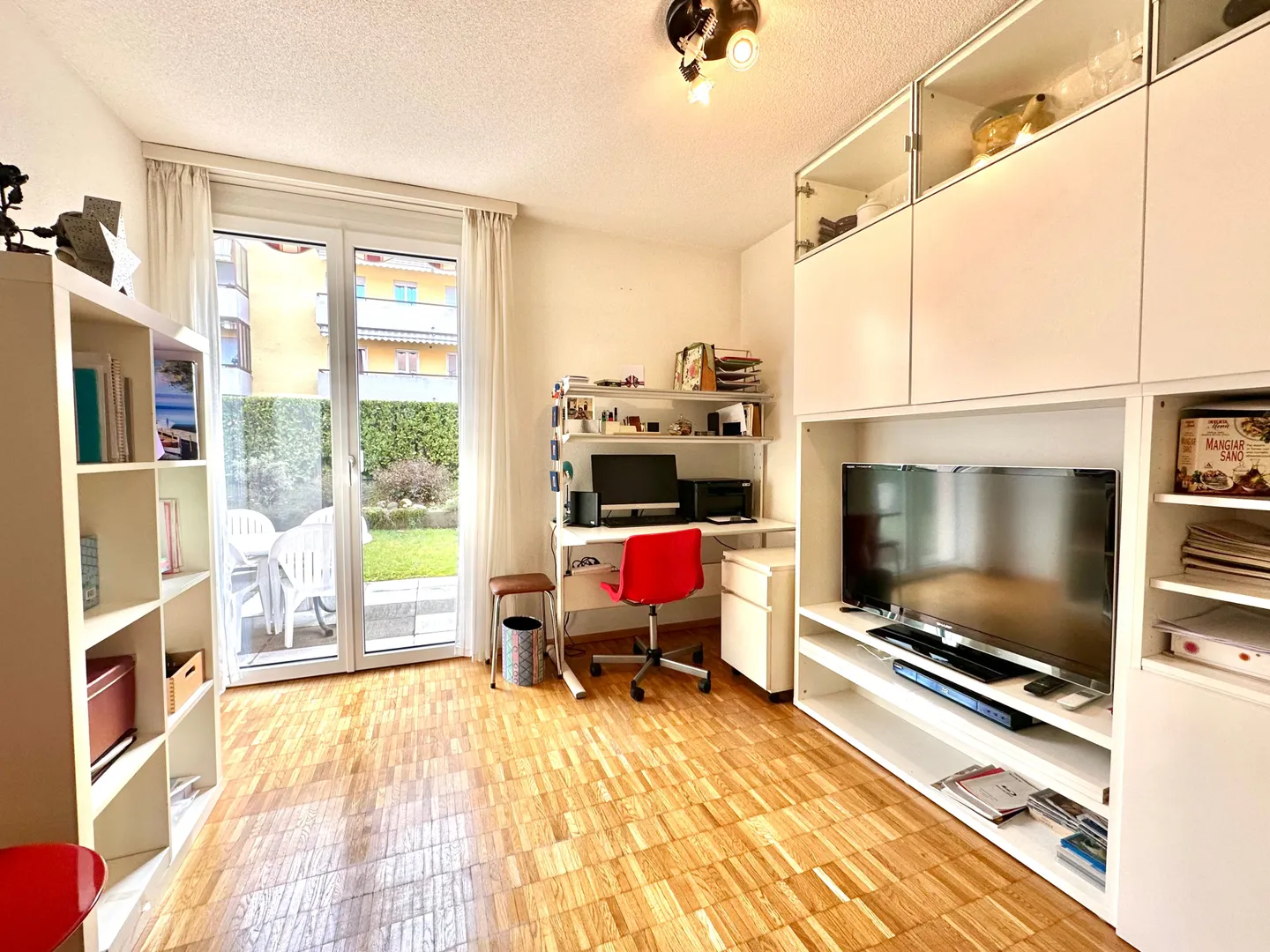 Luminoso appartamento di 4.5 locali a Pregassona con giardino - Foto 6 di 11