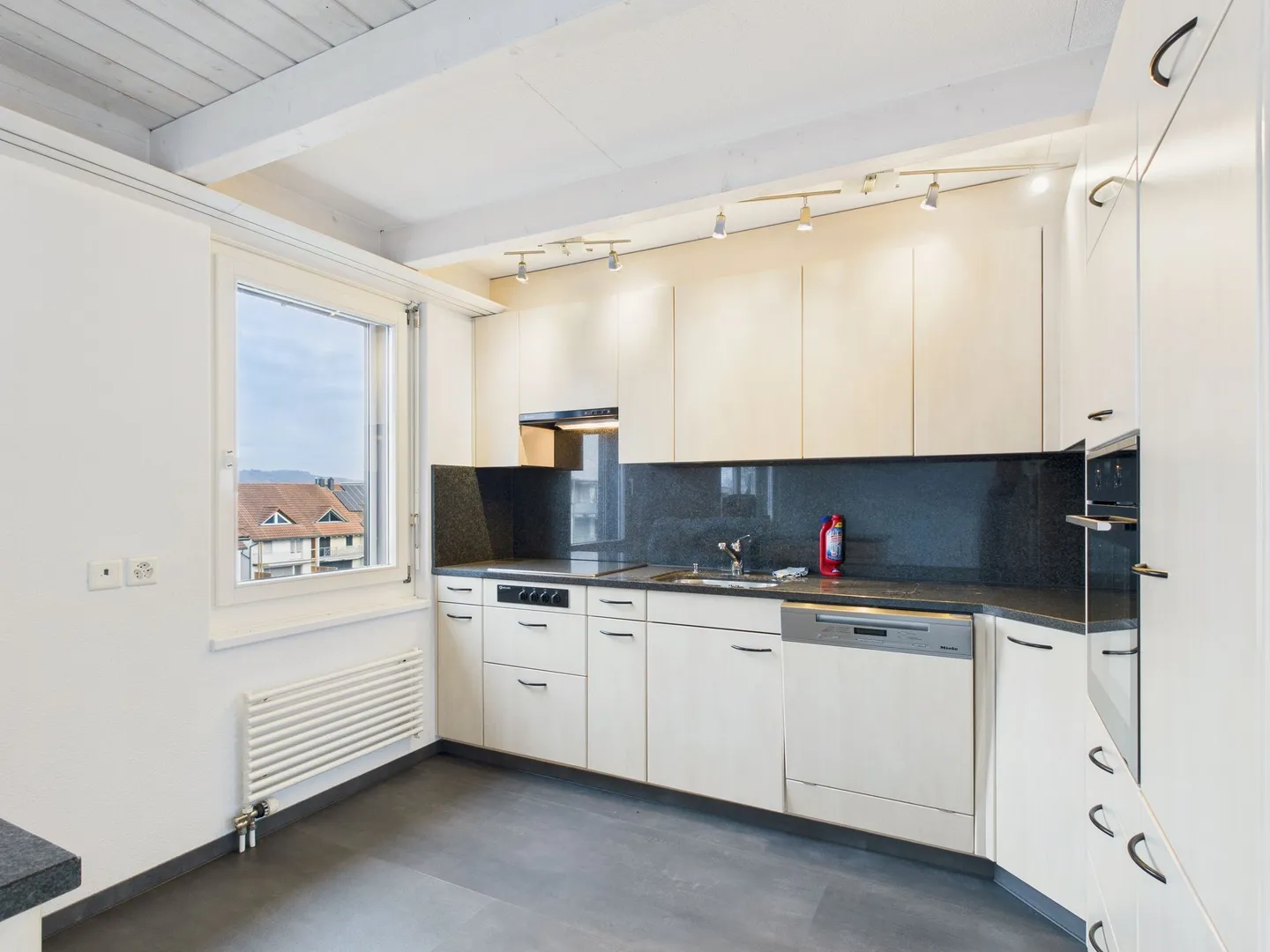 Incantevole maisonette di 4,5 stanze a Weinfelden - Foto 11 di 13
