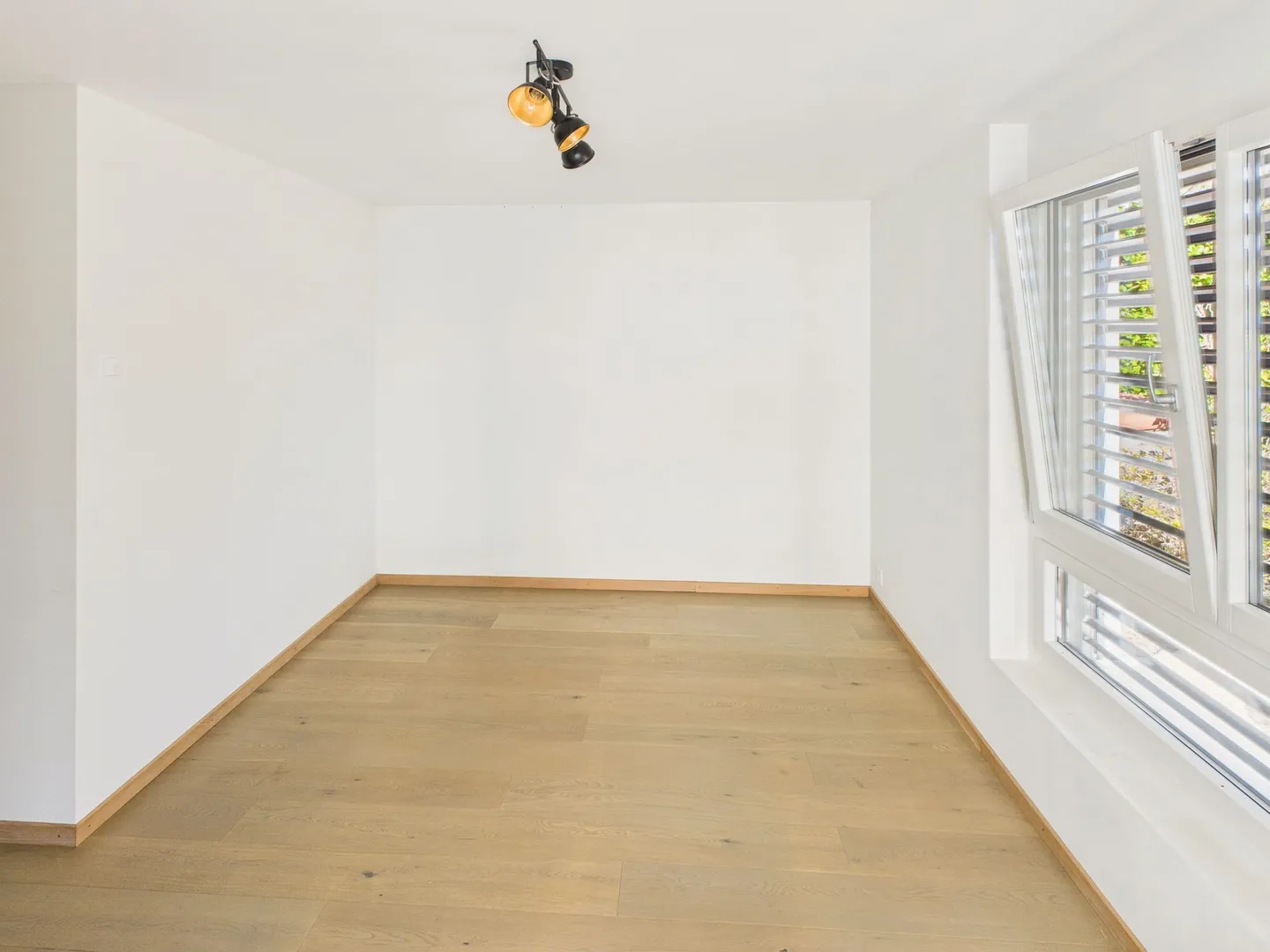 Appartement moderne de 2.5 pièces avec jardin à Mollens - Photo 8 sur 13