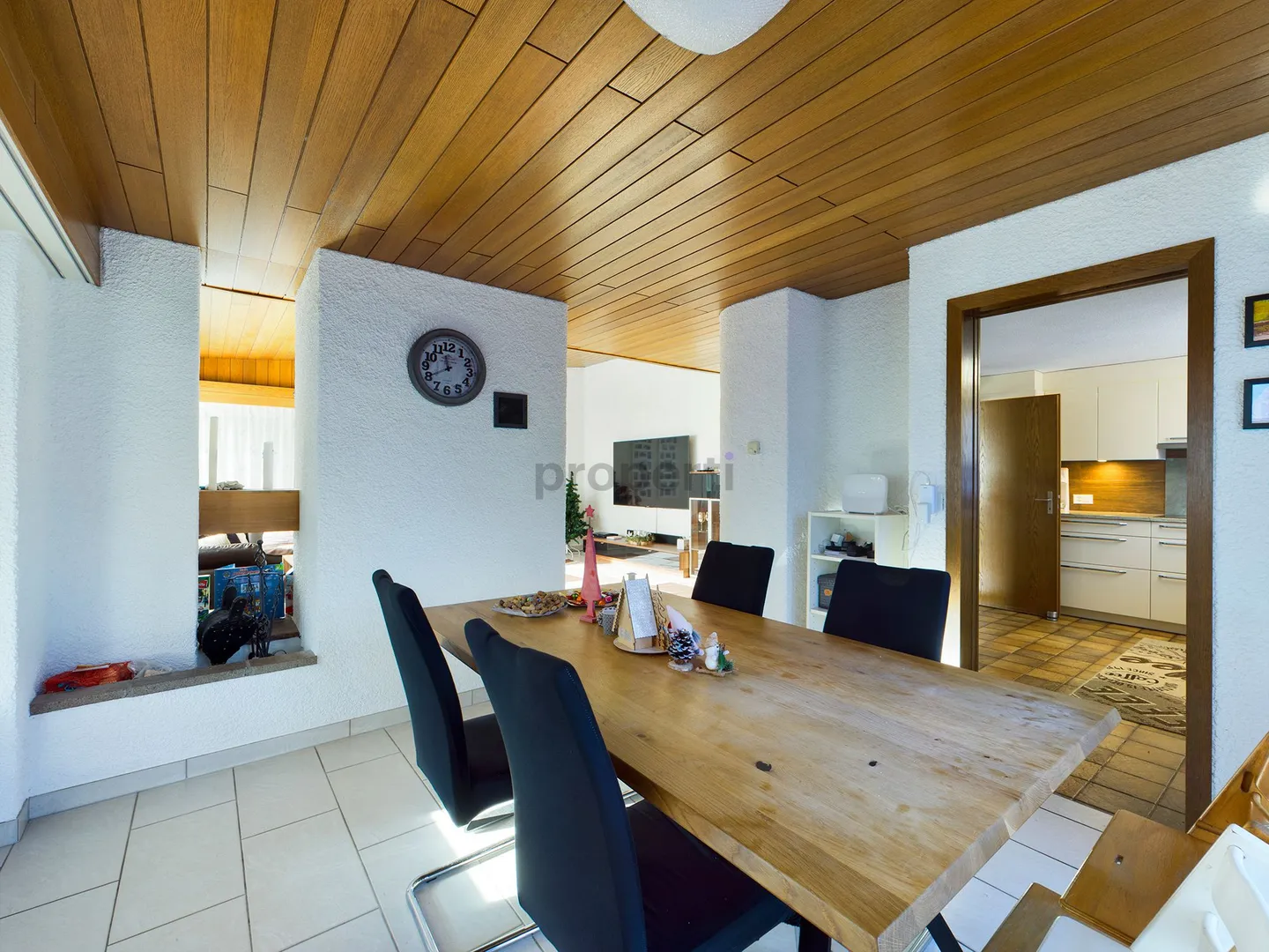 Familienparadies: Einfamilienhaus mit 6.5 Zimmern in Widnau - Photo 7 of 12